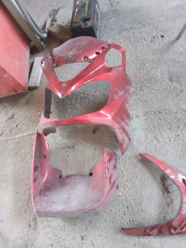 Carenado Daelim S2 125