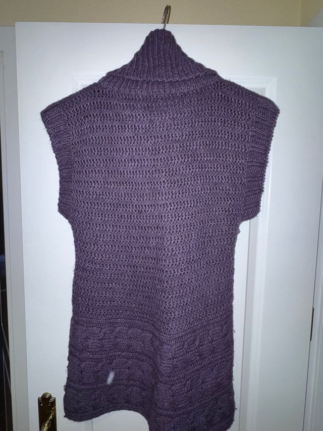 Jersey easy wear sin mangas cuello alto talla 40