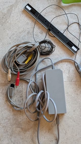 Nintendo Wii Blanca + Accesorios y tarjeta SD