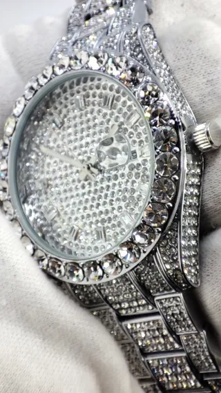 Lote 4 Orologi di Lusso con Diamanti