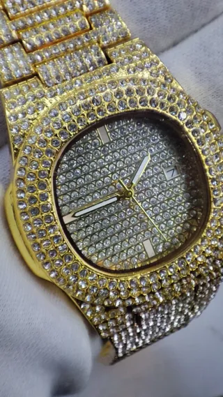 Lote 4 Orologi di Lusso con Diamanti