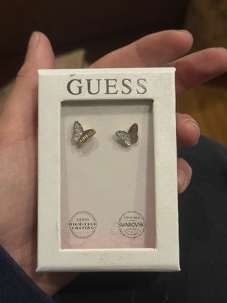 Pendientes Guess Mariposa Dorados y Plateados