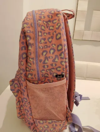 Mochila Herschel rosa estampado animalprint