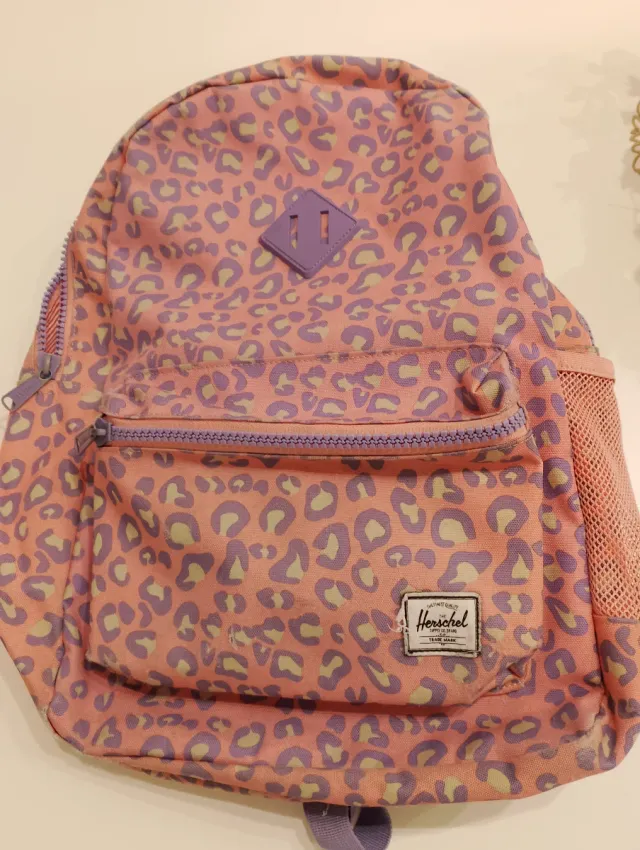 Mochila Herschel rosa estampado animalprint