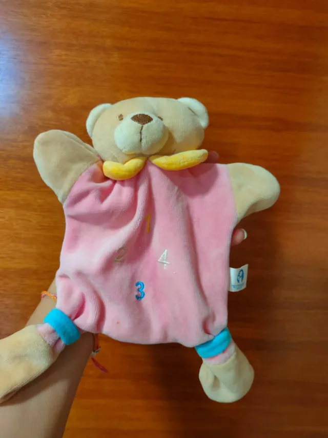 Peluche oso bebé rosa con números