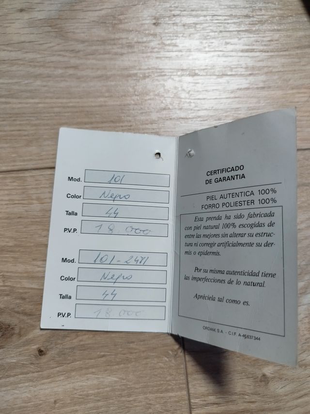 Pantalón de piel auténtica negro