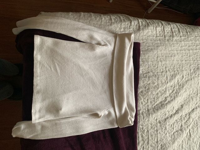 Top blanco de manga larga