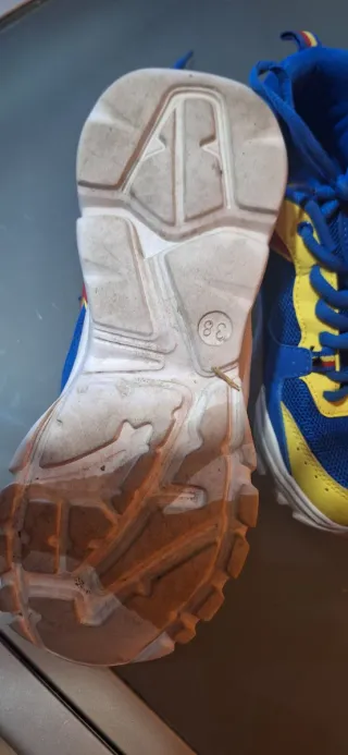 Scarpe Lidl Blu e Gialle