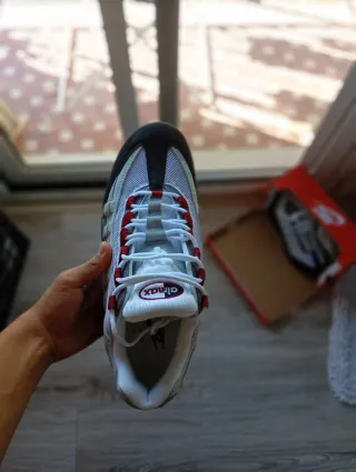 Nike Air Max 95 OG University Red