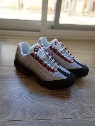 Nike Air Max 95 OG University Red