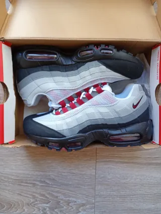 Nike Air Max 95 OG University Red
