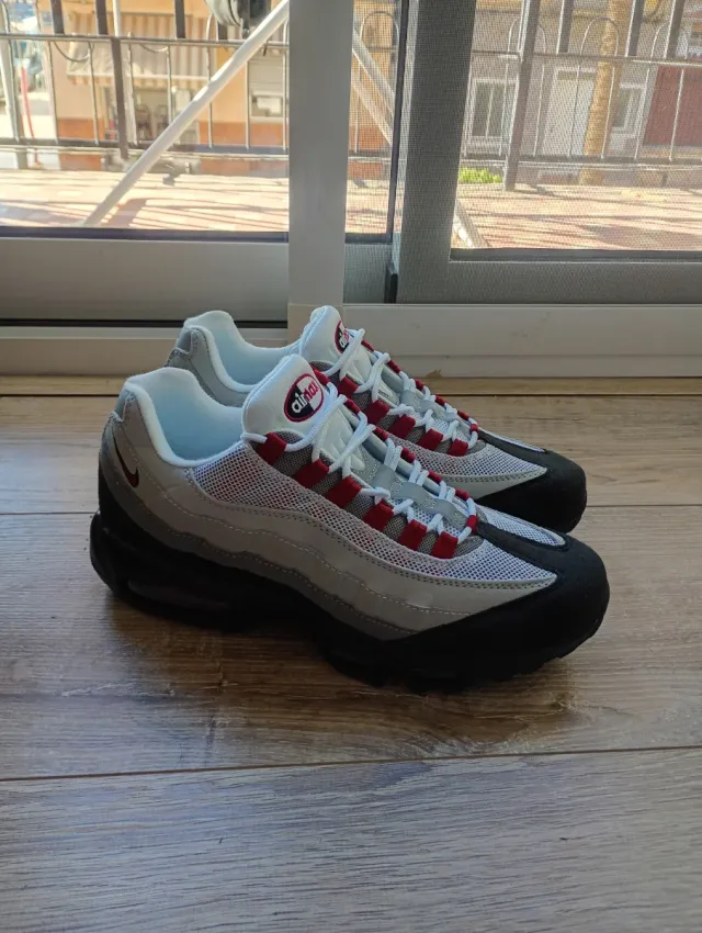 Nike Air Max 95 OG University Red