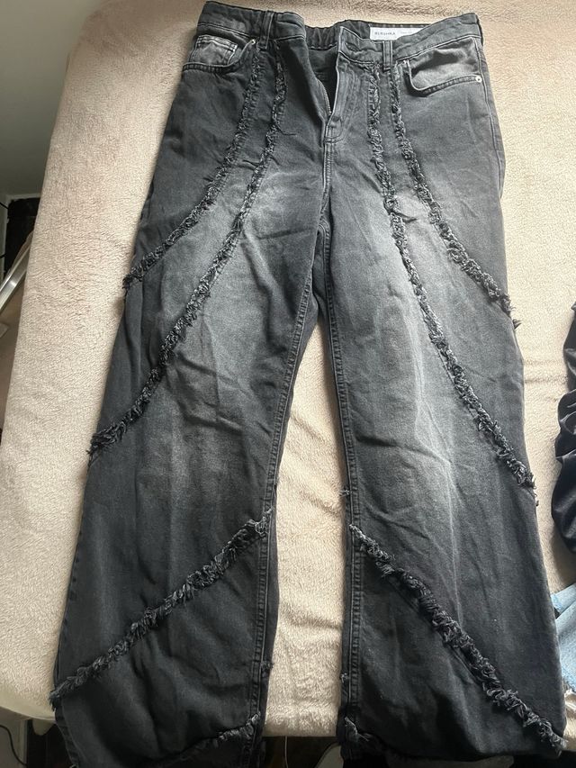 Vaqueros Bershka negros