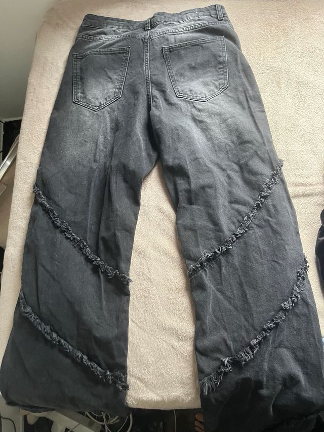 Vaqueros Bershka negros