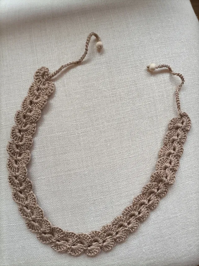 Gargantilla Crochet Zigzag Beige