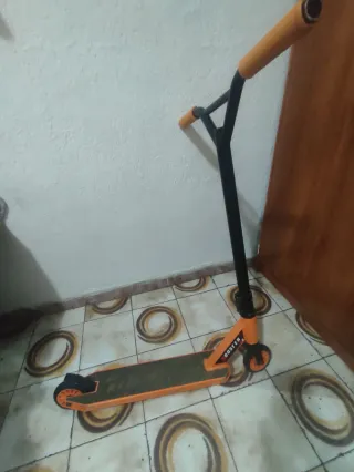Patinete Booster B8
