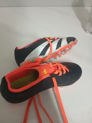 Botas de fútbol Adidas Naranja y Negro
