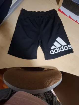 Pantalón Adidas Niños Negro talla 9- 10