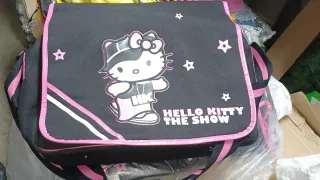 Borsa Hello Kitty The Show nera e rosa
