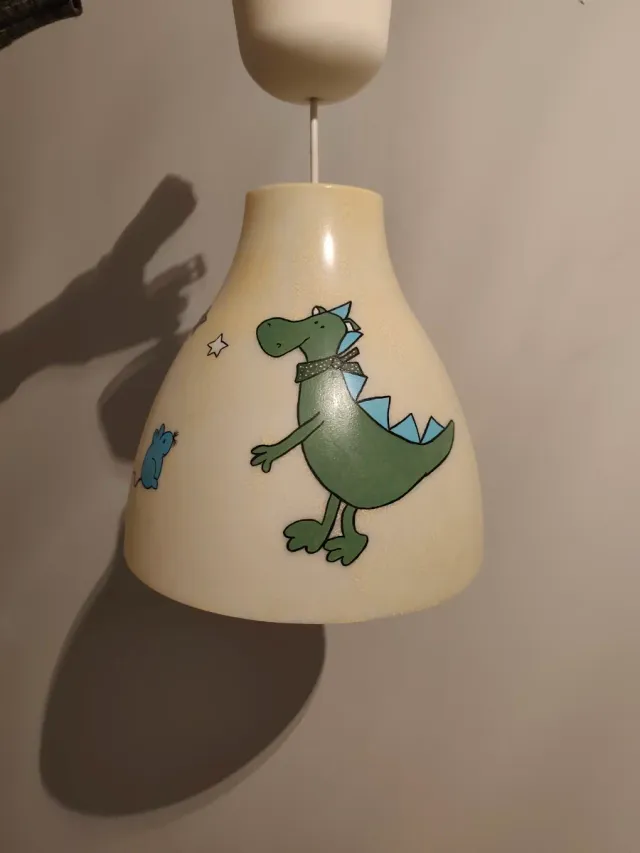 Lámpara infantil dinosaurio pintada a mano