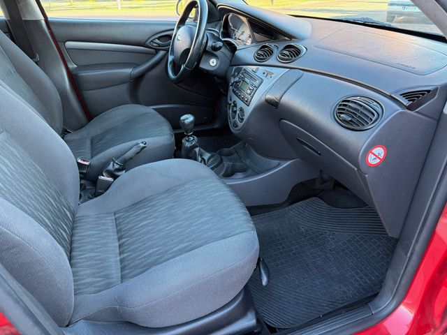 FORD FOCUS 1.8 TDCI GUIA 100CV