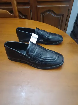 Mocasines negros nuevos