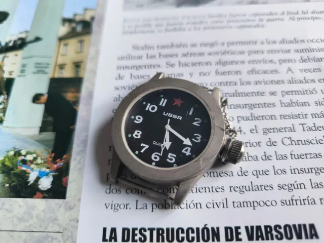 Reloj Ruso USSR de cuarzo.