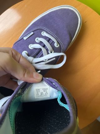 Zapatos Vans Authentic Unisex Morado