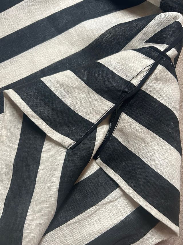 Blusón Zara Rayas Beige y Negro Talla M