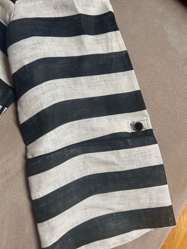 Blusón Zara Rayas Beige y Negro Talla M