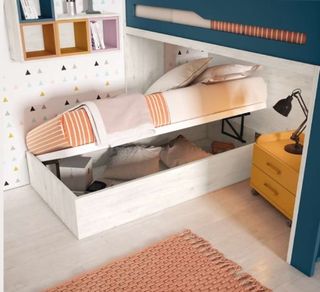 Litera juvenil lacada en L