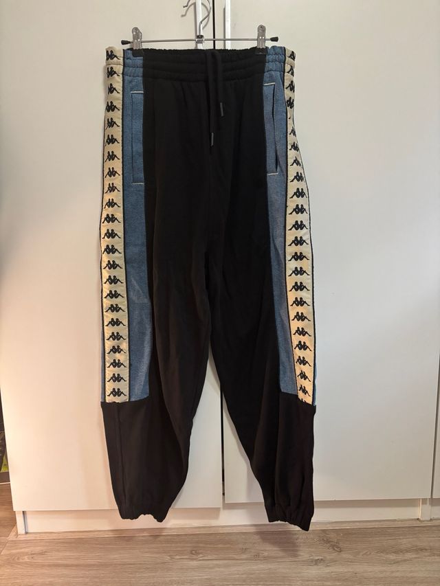 Pantalones Kappa negros y azules