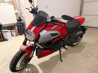 Ducati Diavel corse 1200 2013