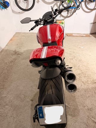 Ducati Diavel corse 1200 2013