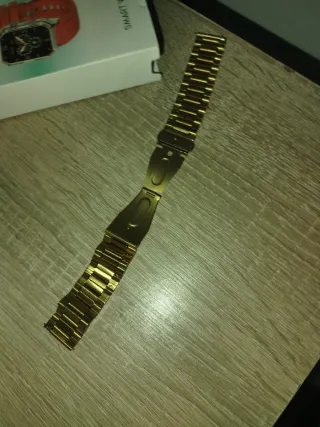 Correa de reloj inteligente color oro