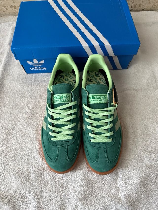 Zapatilla Adidas Spezial Verde Menta.