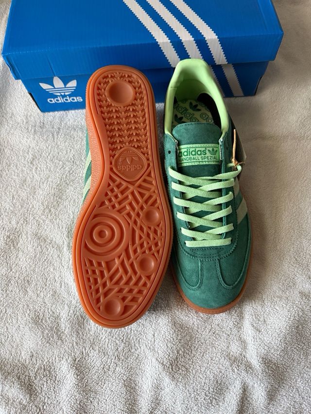 Zapatilla Adidas Spezial Verde Menta.