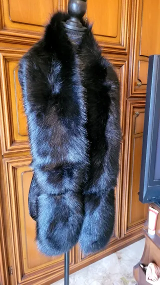 Pelliccia ecologica nera