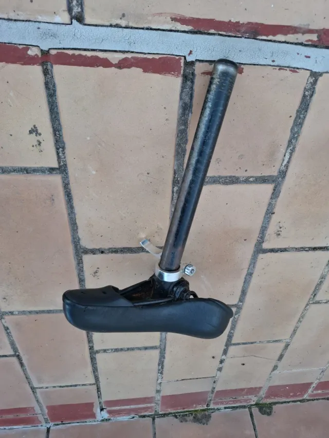 Sillín de bicicleta con tija