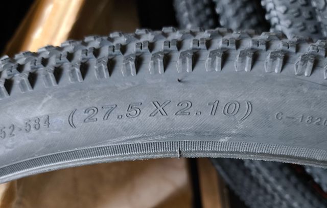 2 Cubiertas MTB 27,5 p. + 2 Cámaras Aire 27,5 p.