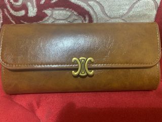 Elegante cartera piel sintética