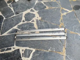 3 Rieles para portabicicletas.