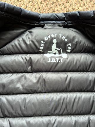 Chaqueta JOTT acolchada lentejuelas T.XS