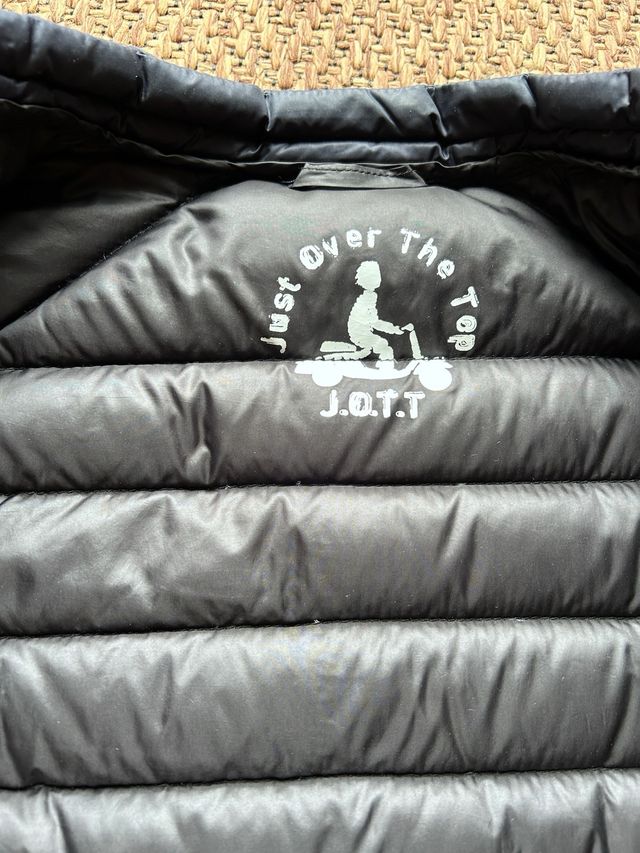 Chaqueta JOTT acolchada lentejuelas T.XS