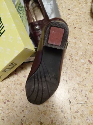 Zapatos Pitillos Marrones Talla 37