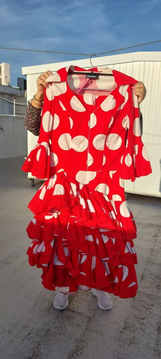 Traje Flamenca Rojo Lunares Blancos