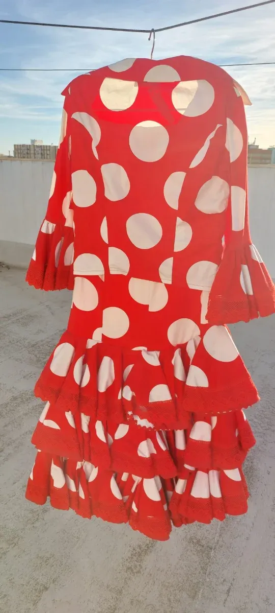 Traje Flamenca Rojo Lunares Blancos