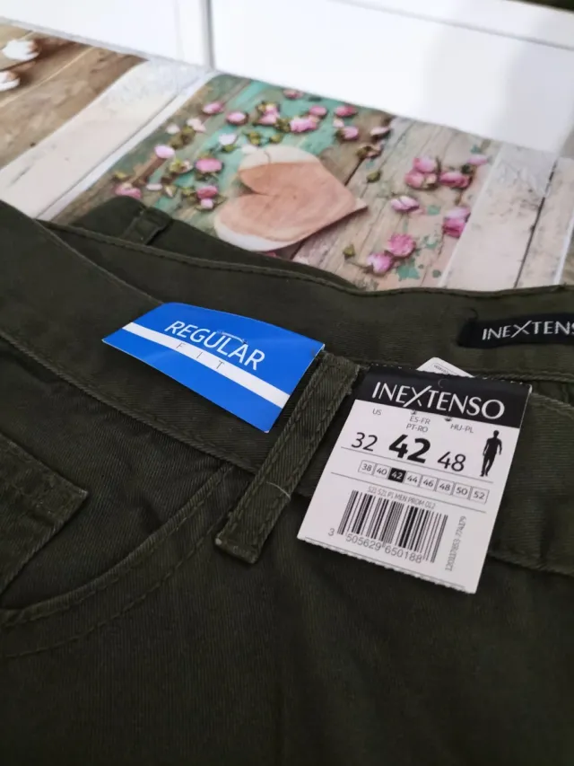 Pantalón vaquero verde