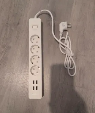 Regleta 5 enchufes + 4 USB