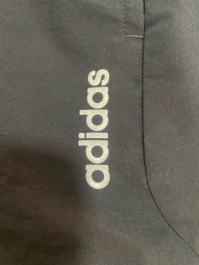 Pantalón corto Adidas negro